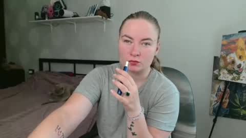 Snapshot of elena_maeer chatting on 08/04/26, 06:16 Elena online show from 08/04/26, 06:16