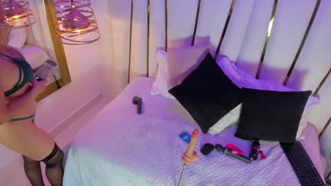 Elena online show from 03/31/26, 07:25