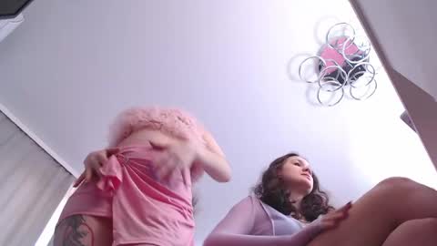 Elena online show from 04/15/26, 07:15