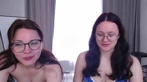 Elena online show from 05/13/26, 07:06