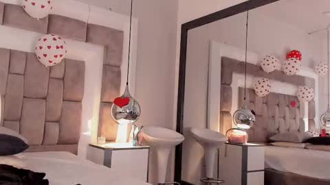 Snapshot of elena_watsonn chatting on 02/14/26, 08:16 Elena Watsonn online show from 02/14/26, 08:16