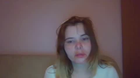 Elena online show from 11/06/25, 05:14