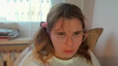 Elena online show from 12/14/25, 02:33