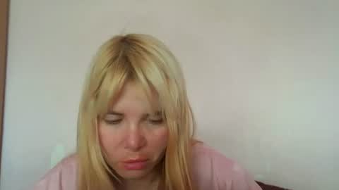 Snapshot of elenaflirt chatting on 07/11/26, 01:36 Elena online show from 07/11/26, 01:36