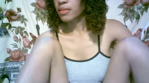 elenah013 online show from 02/15/26, 07:16