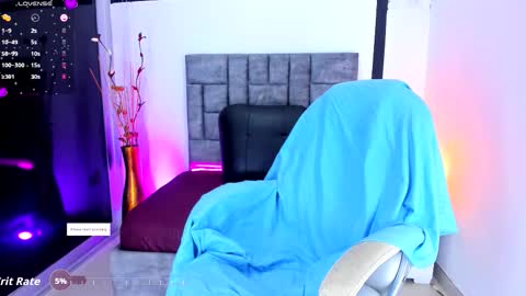 elenamilf online show from 03/18/26, 08:45