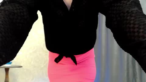 elenaza online show from 04/08/26, 07:41