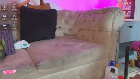 elenna_boobs_ online show from 11/22/25, 06:23