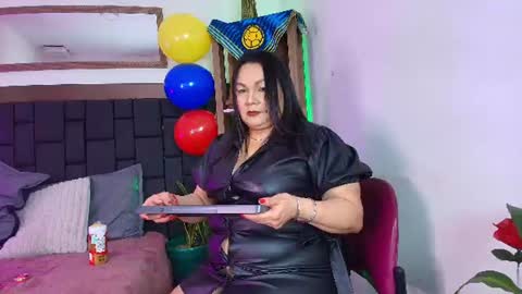 Snapshot of elenna_boobs_ chatting on 07/03/26, 03:35 elenna_boobs_ online show from 07/03/26, 03:35