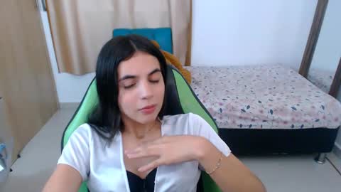 agnes online show from 03/02/25, 12:42