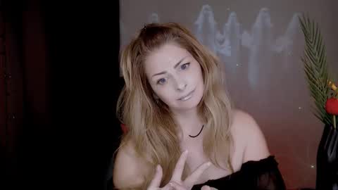 Snapshot of eleonorrres chatting on 11/01/25, 07:10 Elli online show from 11/01/25, 07:10