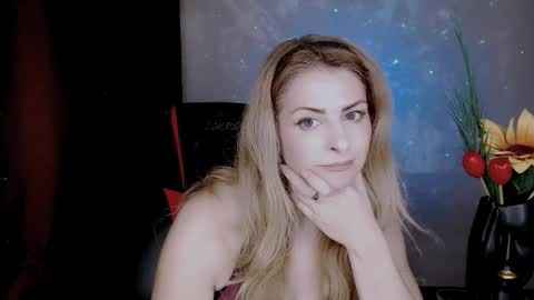 Elli online show from 11/09/25, 06:33