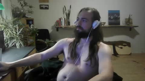 Snapshot of elephantfox chatting on 01/11/25, 04:59 fox online show from 01/11/25, 04:59