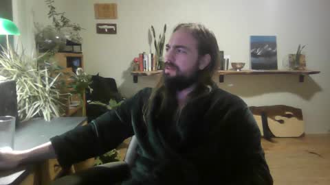 Snapshot of elephantfox chatting on 01/13/25, 05:12 fox online show from 01/13/25, 05:12