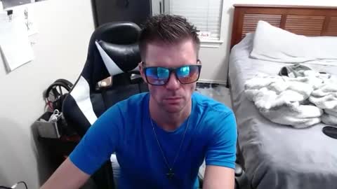 Walker online show from 10/06/25, 01:36