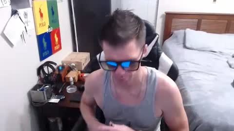 Walker online show from 10/14/25, 04:02