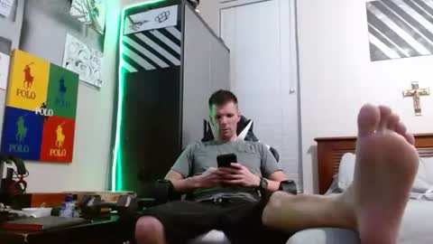 Walker online show from 12/17/25, 12:16