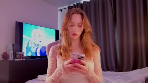 Elfie online show from 04/21/26, 10:21