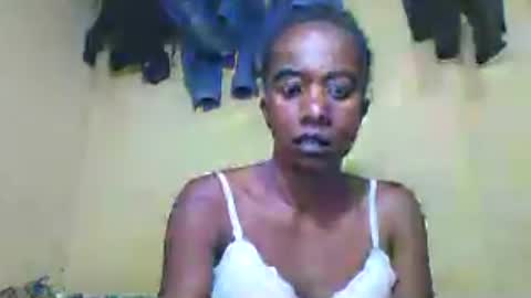 Snapshot of elhuithe05 chatting on 08/02/26, 07:51 elhuithe05 online show from 08/02/26, 07:51