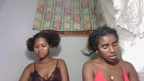 elia011 online show from 11/04/25, 05:12