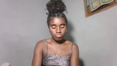 elia011 online show from 11/10/25, 06:29