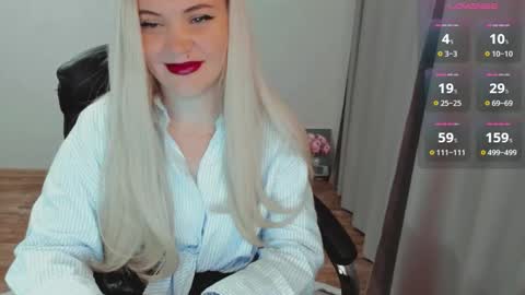 Snapshot of elia_ chatting on 10/21/25, 06:47 Ella online show from 10/21/25, 06:47