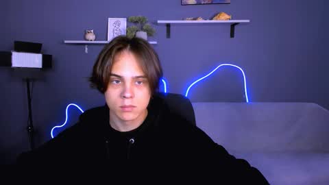 elian_flame online show from 10/15/25, 08:47