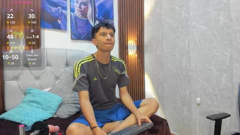 Elian Julian online show from 11/15/25, 11:54