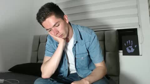 Snapshot of elian_tg chatting on 01/02/25, 01:17 Elian online show from 01/02/25, 01:17