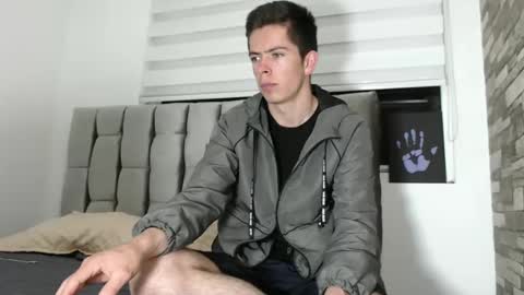 Snapshot of elian_tg chatting on 01/12/25, 12:39 Elian online show from 01/12/25, 12:39