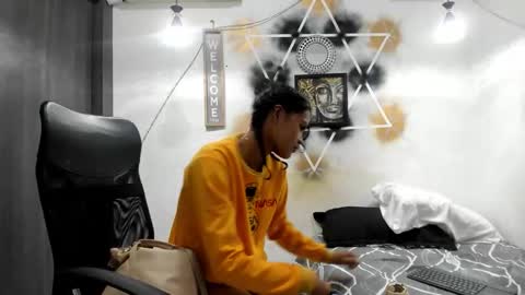 Snapshot of eliana_prince chatting on 12/01/25, 03:44 eliana_prince online show from 12/01/25, 03:44