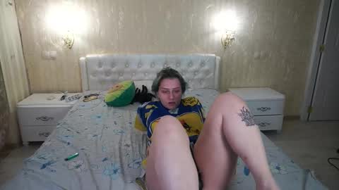 Luna online show from 01/13/26, 03:17