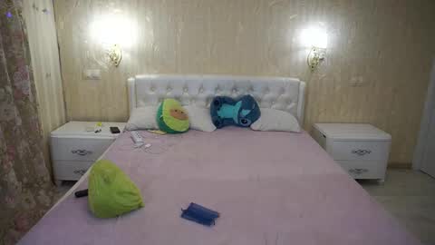 Luna online show from 02/07/26, 11:08