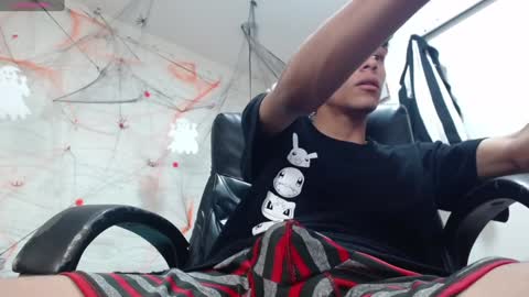 E L I A S online show from 12/05/24, 03:59