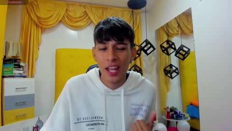 E L I A S online show from 02/25/25, 03:42