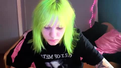 elieiza_xo online show from 04/24/26, 09:23