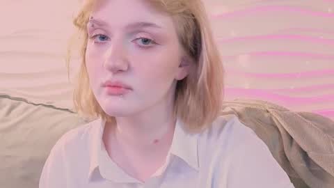 Ellie online show from 02/01/26, 05:28