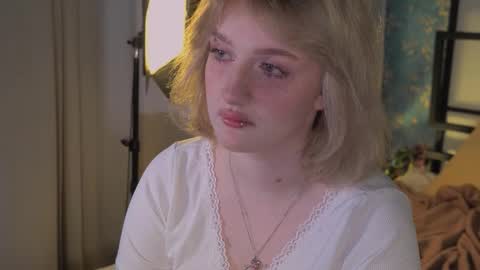 Ellie online show from 03/20/26, 05:23