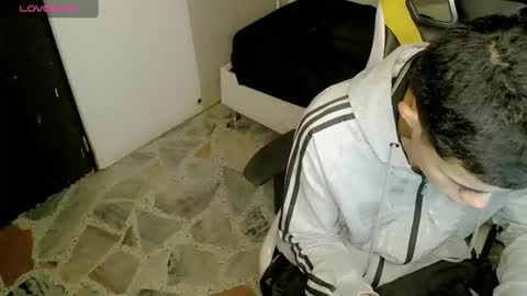 Snapshot of elii_797 chatting on 10/04/25, 12:03 bby-santy online show from 10/04/25, 12:03