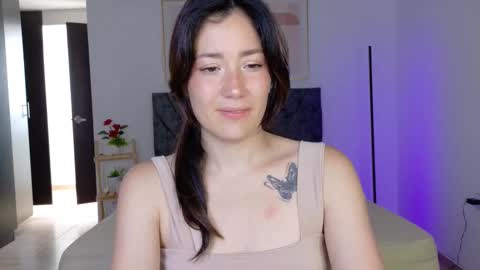 Snapshot of eliiih_ chatting on 10/01/25, 02:45 eliiih_ online show from 10/01/25, 02:45