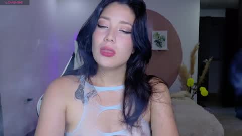 eliiih_ online show from 04/11/26, 03:55