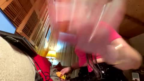 elimaye online show from 12/31/24, 06:27