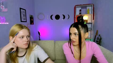 Elin online show from 05/16/26, 07:12