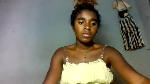 elina981 online show from 03/24/26, 07:24