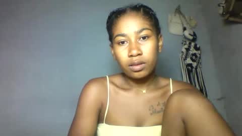 elina981 online show from 04/01/26, 11:13