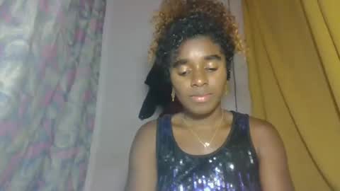 elina981 online show from 04/12/26, 10:42