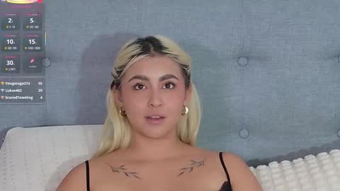 Snapshot of elina_hills chatting on 11/04/25, 09:58 Elina online show from 11/04/25, 09:58