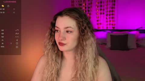 Elina online show from 04/16/26, 06:47