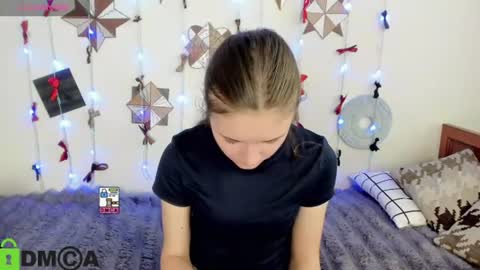 Snapshot of elina_x chatting on 06/13/26, 01:31 elina_x online show from 06/13/26, 01:31
