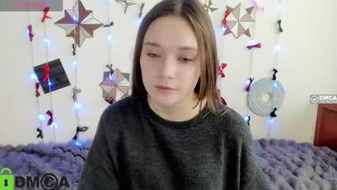 Snapshot of elina_x chatting on 06/15/26, 01:13 elina_x online show from 06/15/26, 01:13